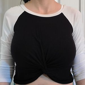 Long sleeve crop top